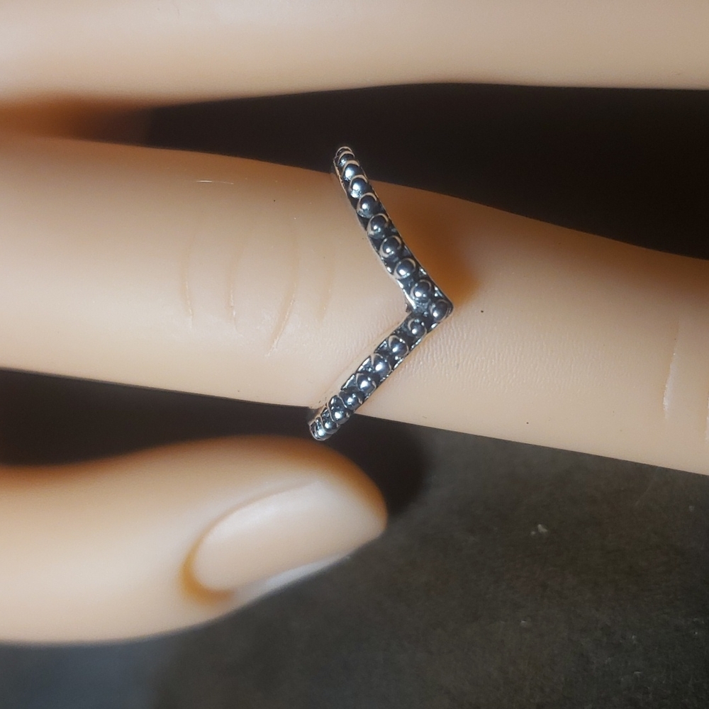 BRAND NEW RING SIZE 6